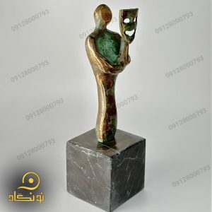 تندیس حجمی چیست و چگونه ساخته می شود؟ 4 تندیس حجمی طرح ماسک طلایی